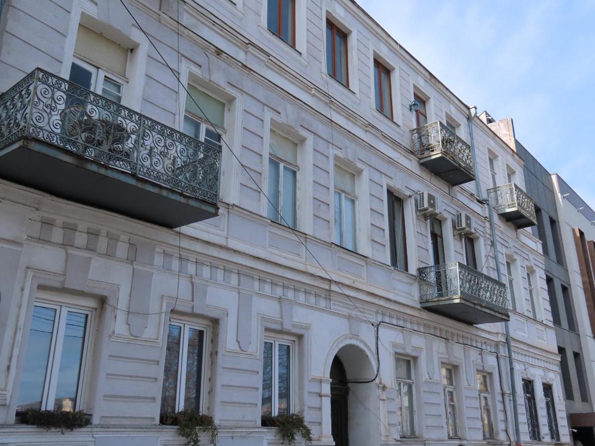 2Br Loft Apartment Near Liberty Square Тбилиси Экстерьер фото